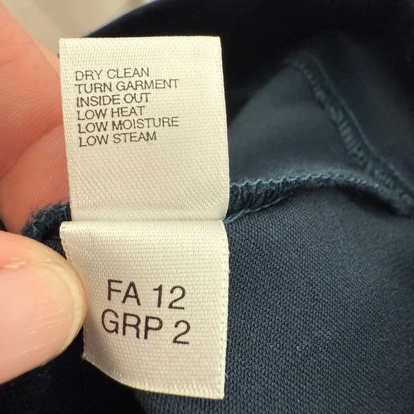 ST. JOHN Women's Size 14 Navy Blue Wool Blend Straight Leg Dress Pants Career - Picture 12 of 12